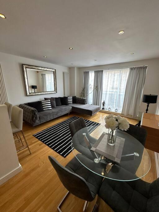 Two Br Flat 5 Mins Walk From London Eye G96 Apartment Luaran gambar